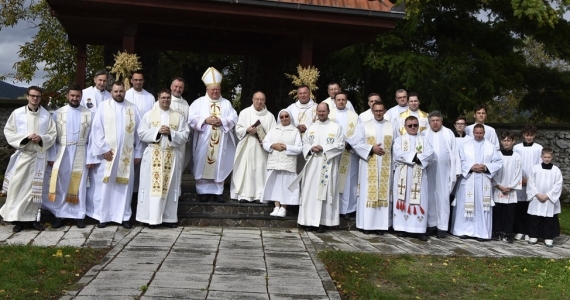 Dekanátna kňazská rekolekcia v Prašiciach aj s menovaním nového honorárneho dekana Jozefa Černáka